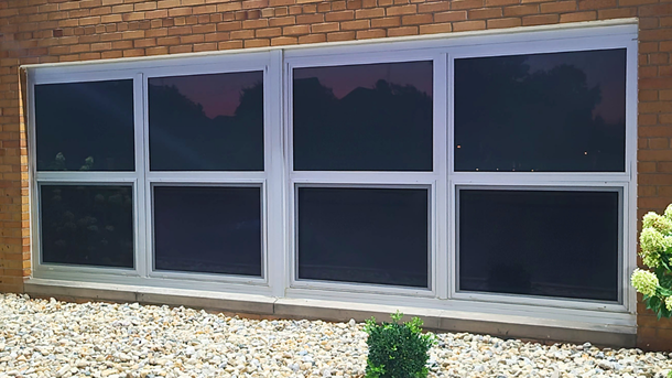 Hopper Window Screen.png