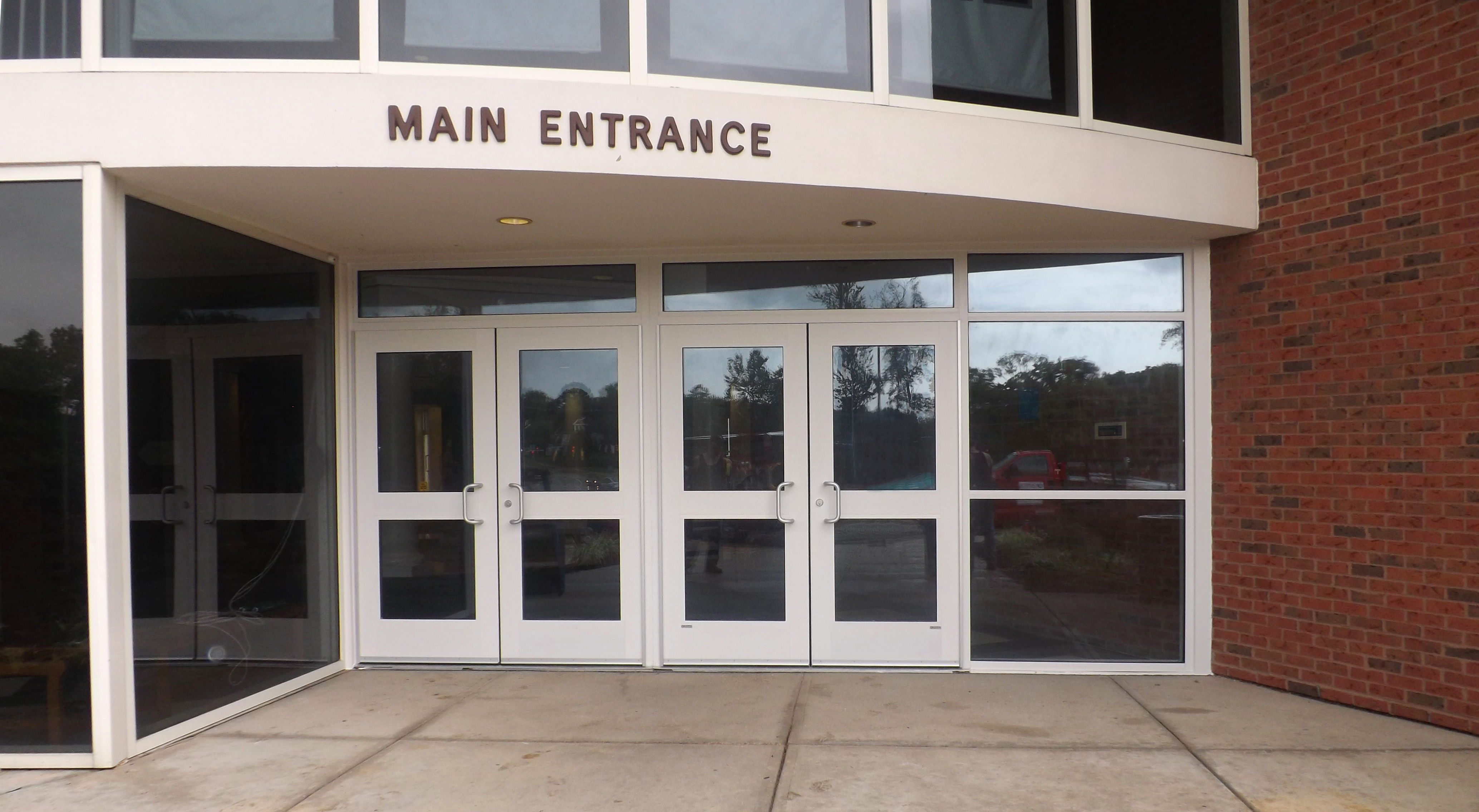 Forest Hills Nagle Middle School.jpg